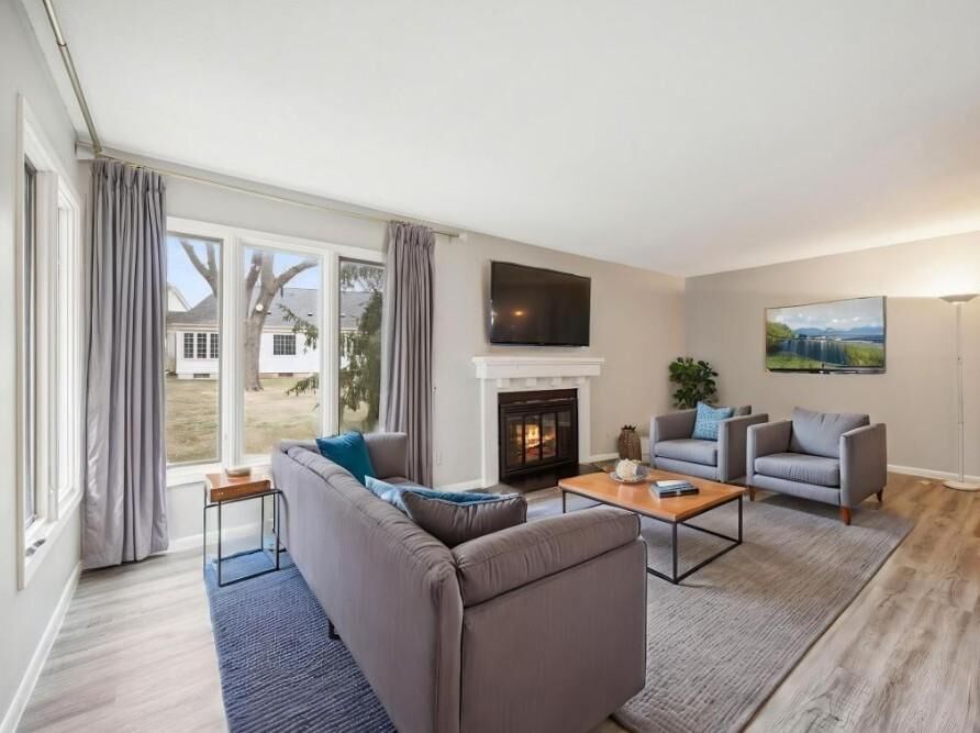 Property Photo: 405 Fontaine Court 147 MN 55125