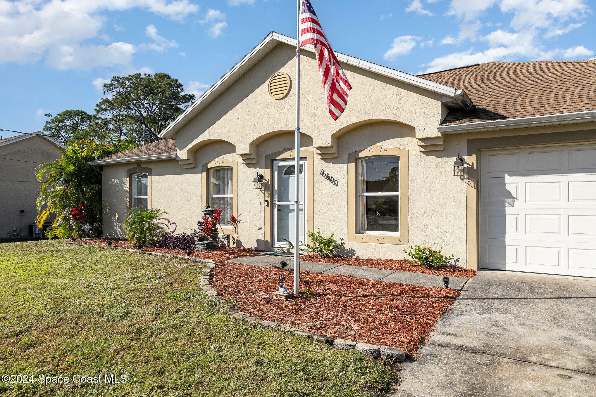 Property Photo:  6600 Bancroft Avenue  FL 32927 