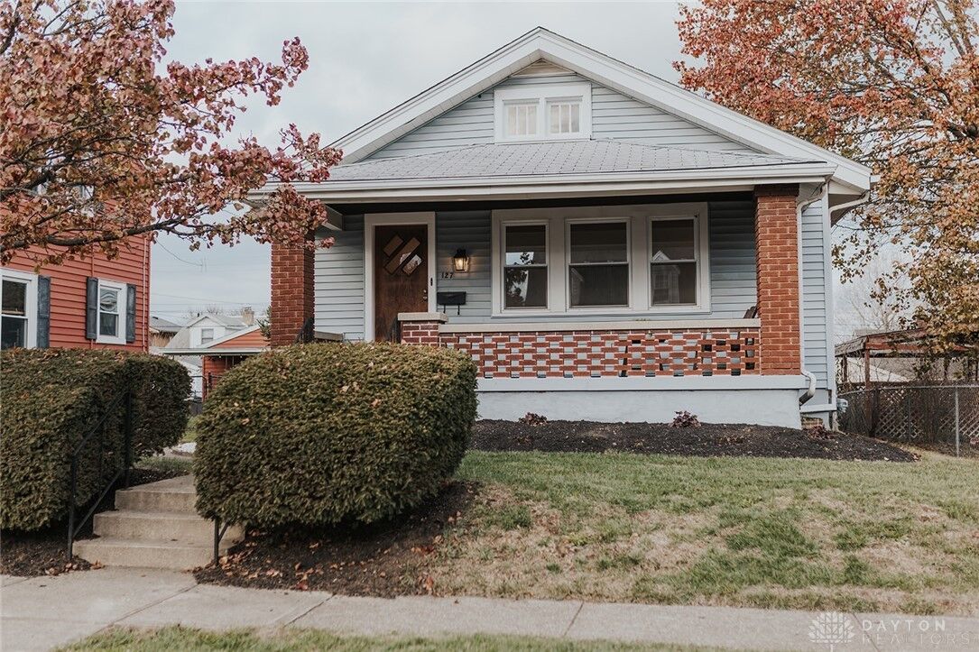 Property Photo: 127 Puritan Place OH 45420
