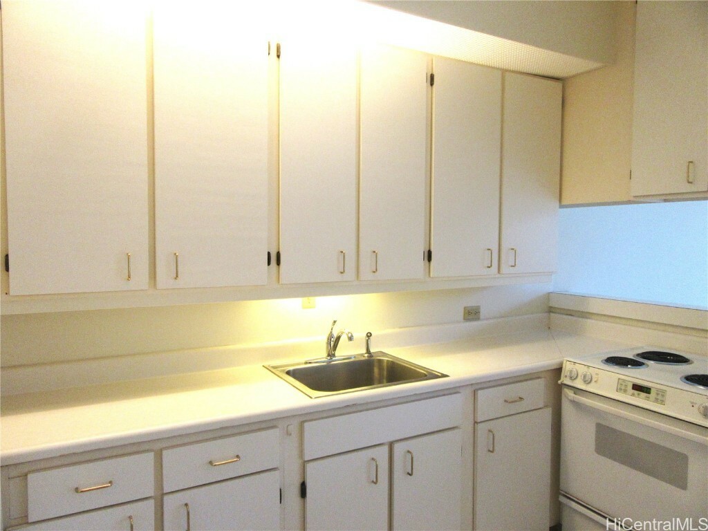 Property Photo:  2333 Kapiolani Boulevard 315  HI 96826 