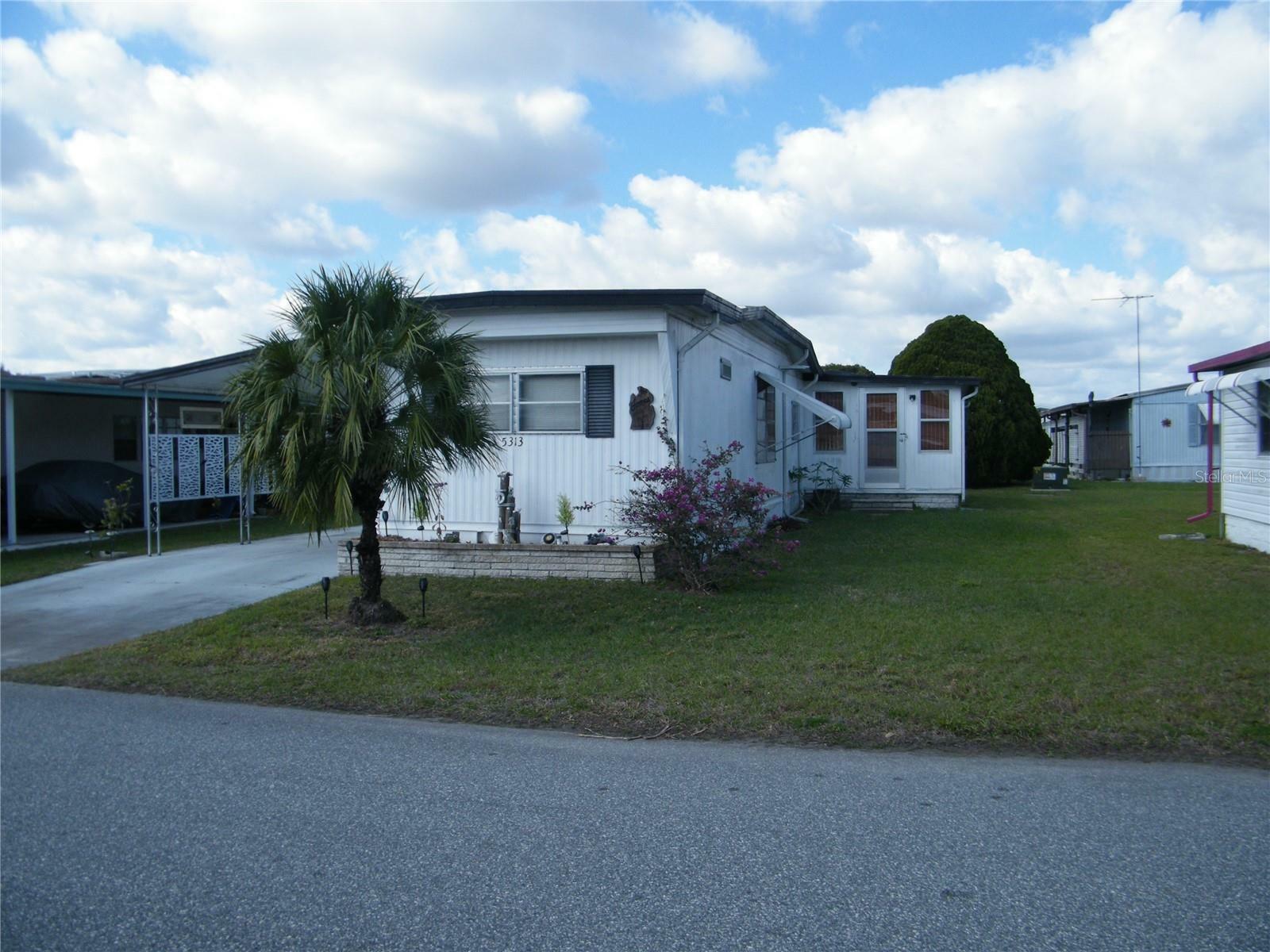 Property Photo:  5313 Aurora Drive  FL 33541 