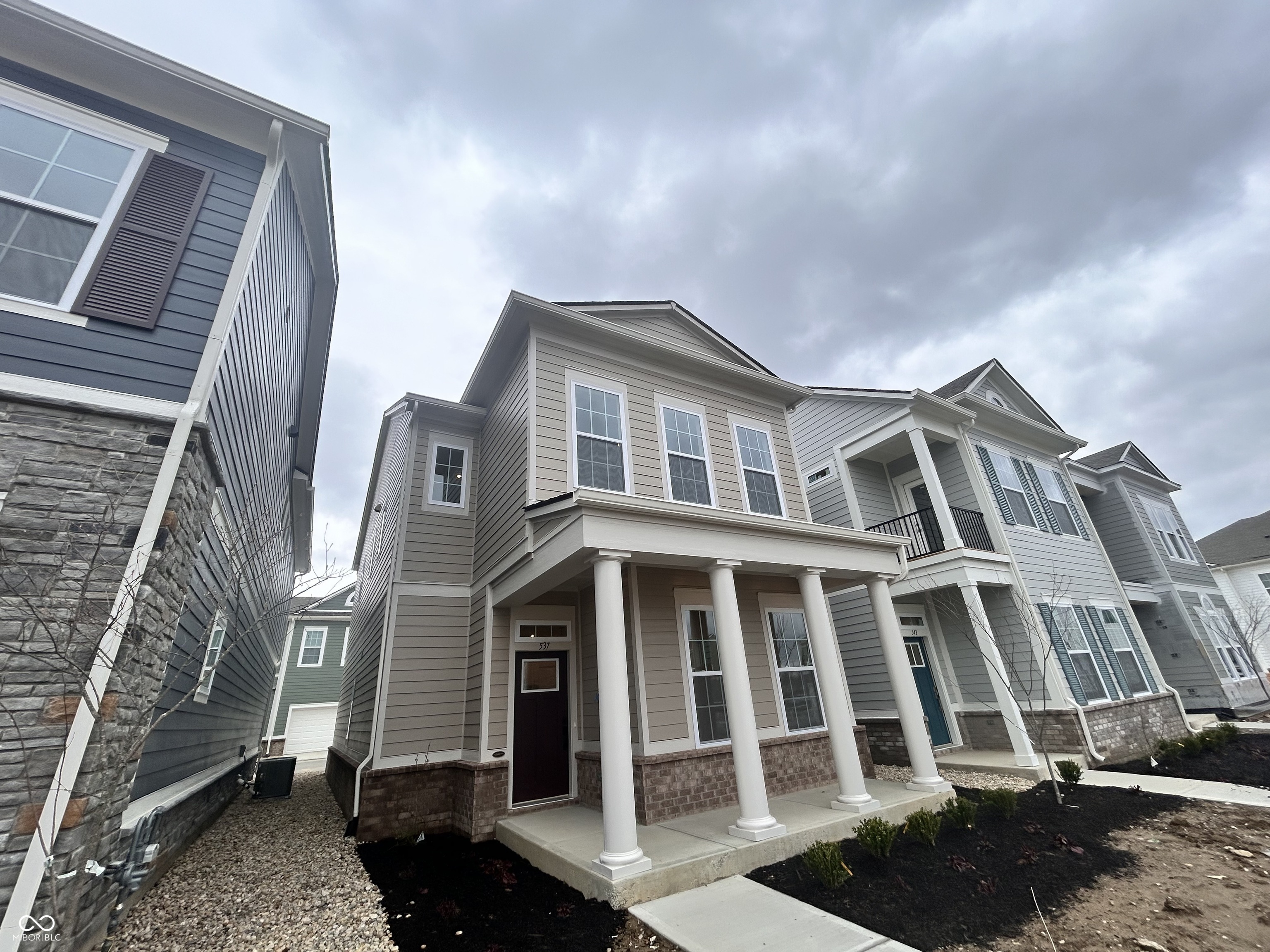537 Gilder Drive  Carmel IN 46032 photo