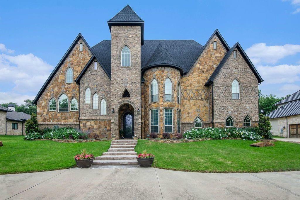 Property Photo:  1714 Maranatha Way  TX 76092 