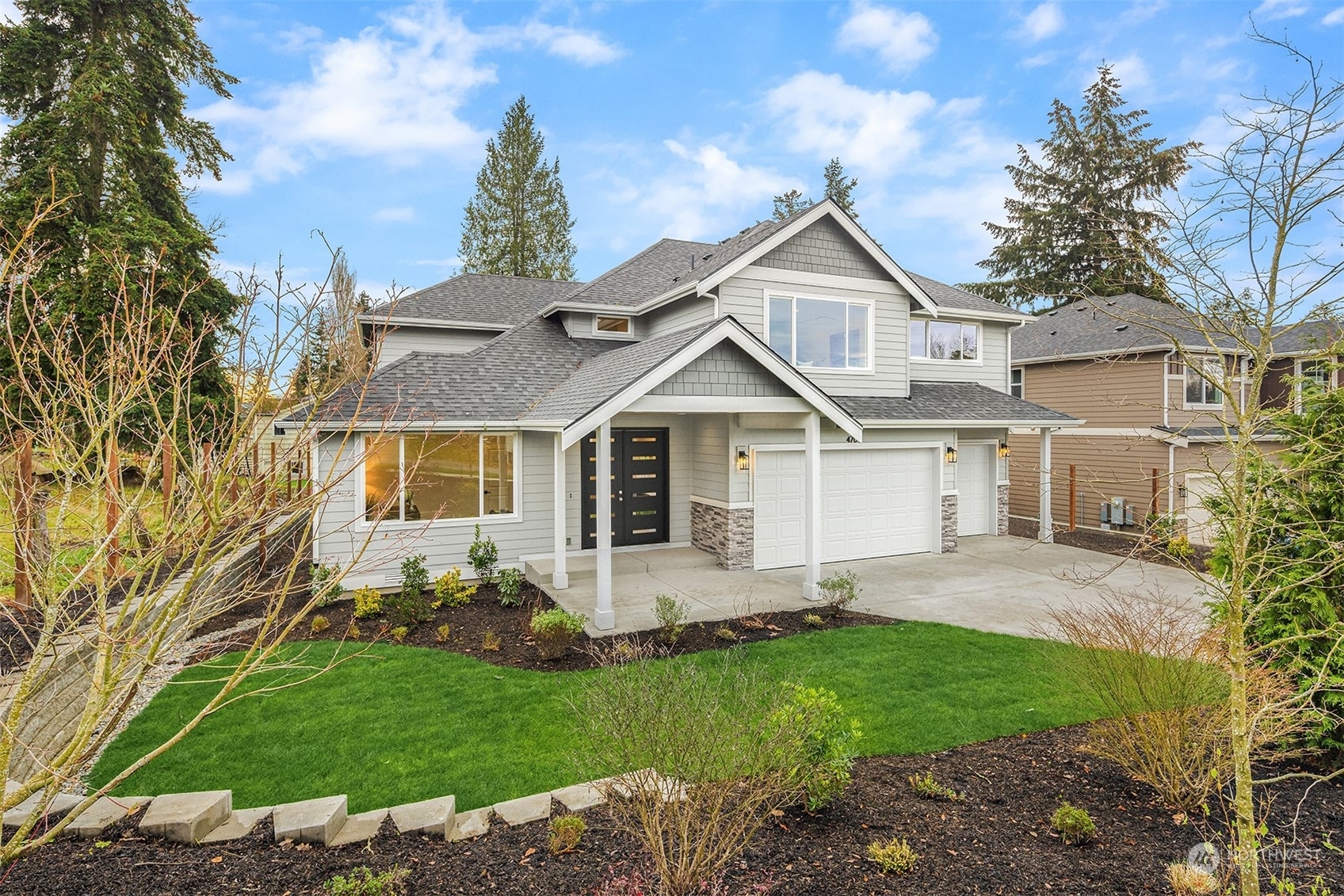 Property Photo:  4709  NE 24th Street  WA 98059 