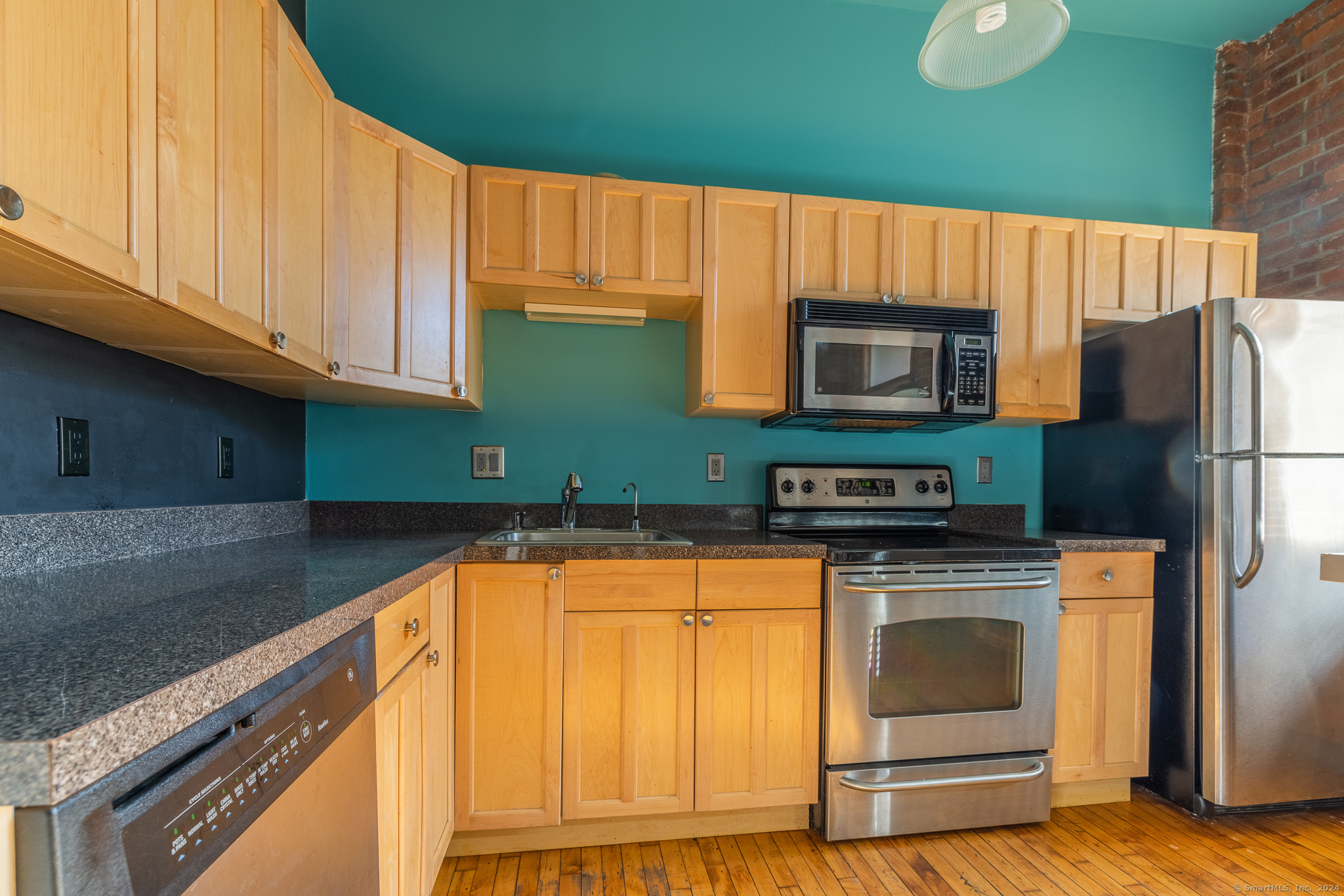 Property Photo:  325 Lafayette Street 4205  CT 06604 