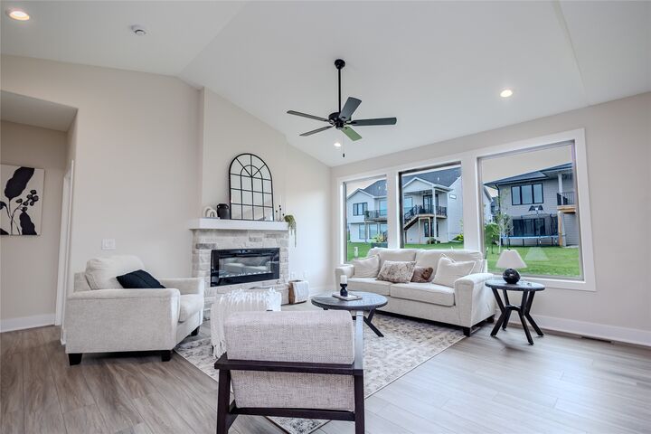 Property Photo: 1216 S 92nd Street IA 50266