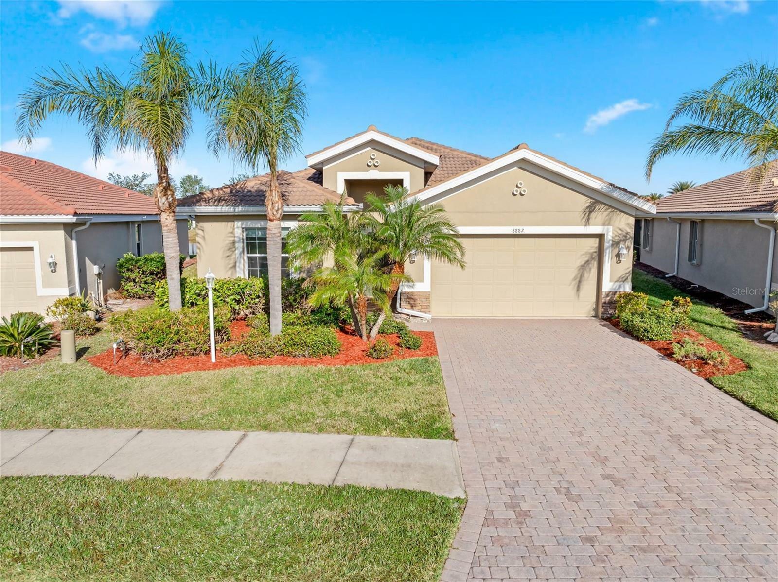 Property Photo: 8882 Peregrine Way FL 34287