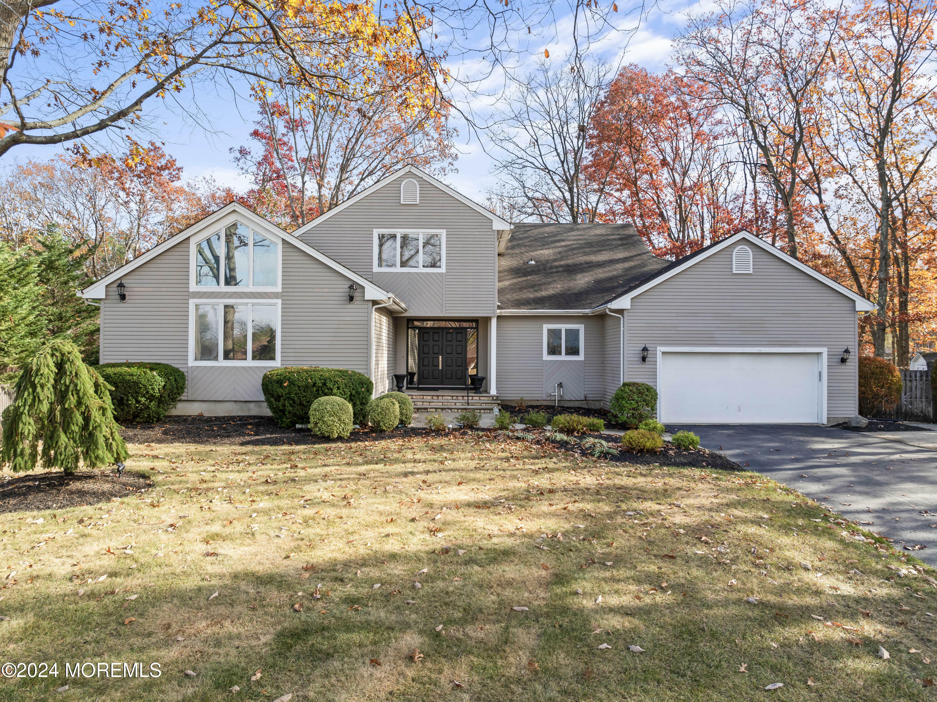 Property Photo:  88 Windsor Drive  NJ 07724 