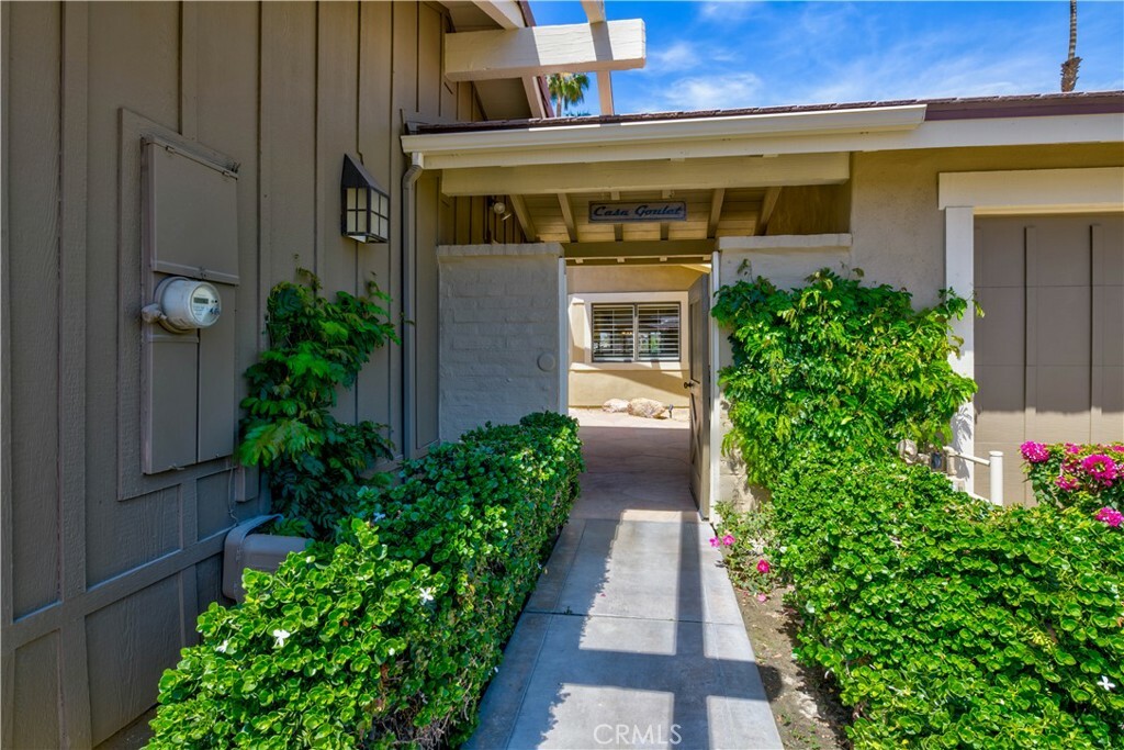 Property Photo:  324 Sundance Circle  CA 92211 