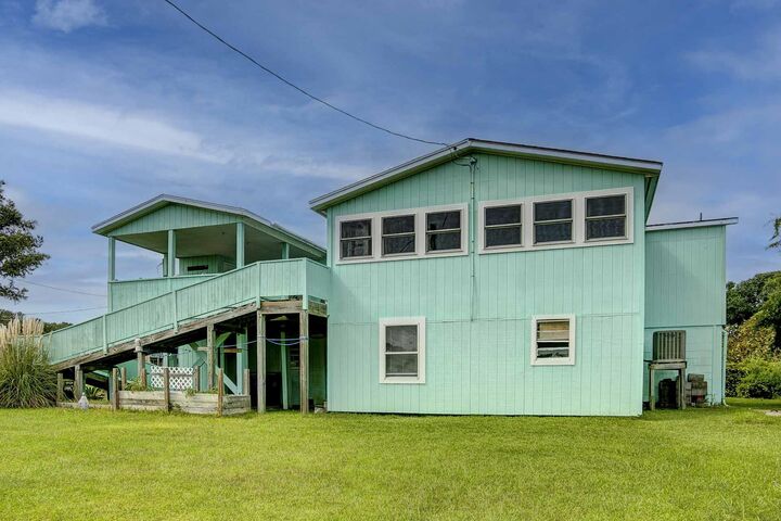 Property Photo:  40088 Harbor Road  NC 27915 