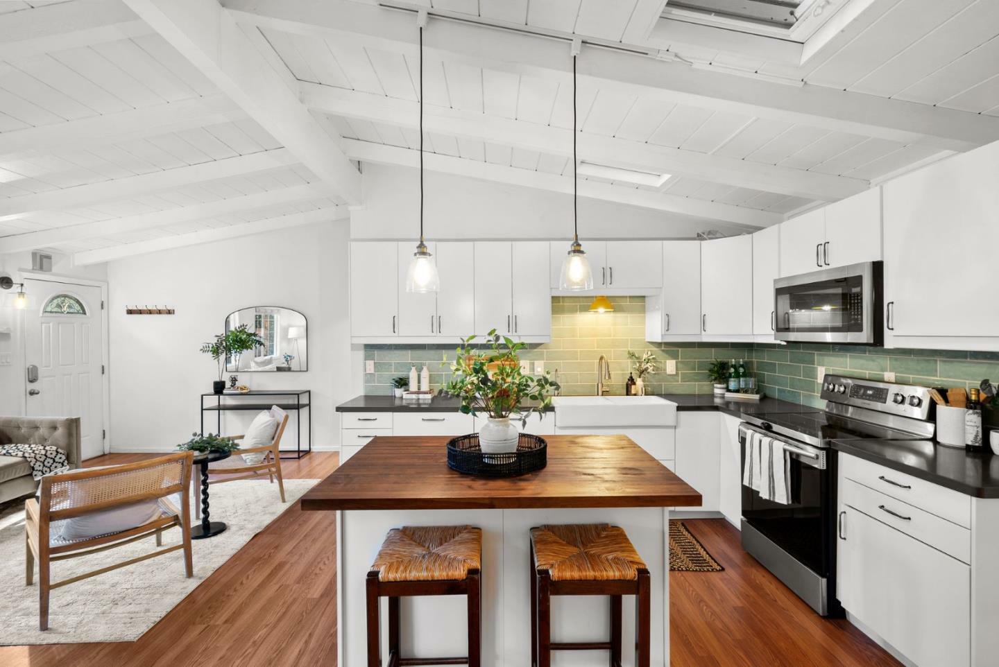 Property Photo: 10377 Lake Boulevard CA 95018