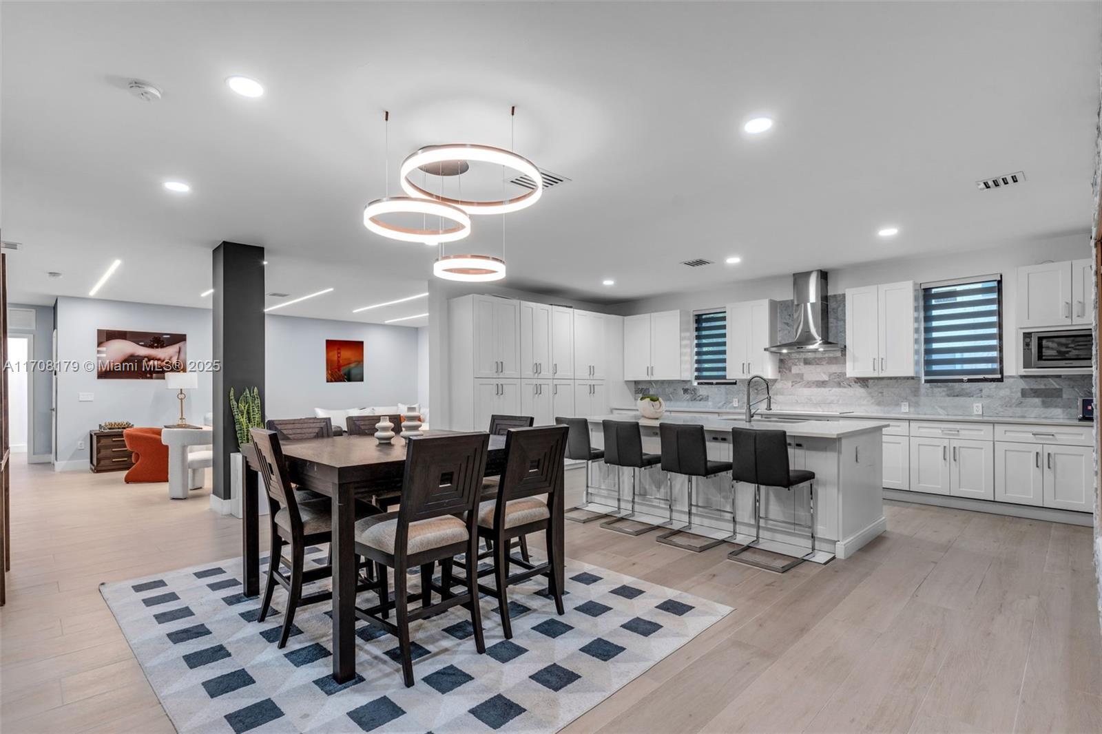 Property Photo: 1120 Wallace St FL 33134