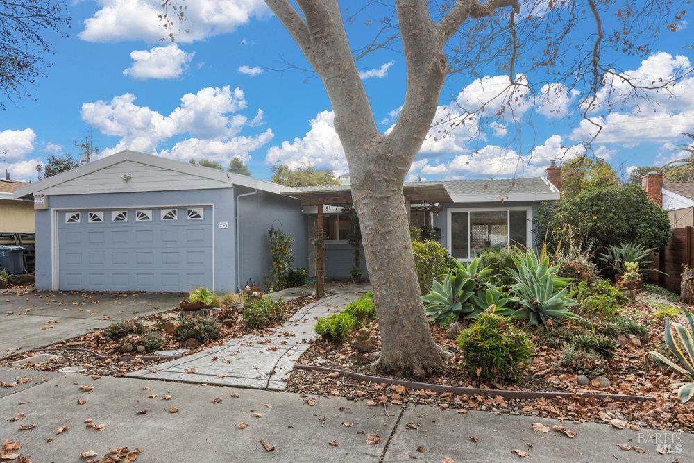 Property Photo:  831 Brentwood Avenue  CA 94591 