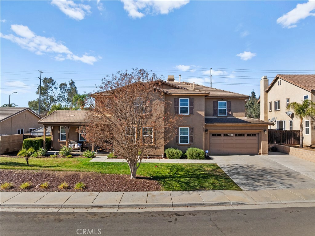 Property Photo:  30020 Cheveley Park  CA 92584 