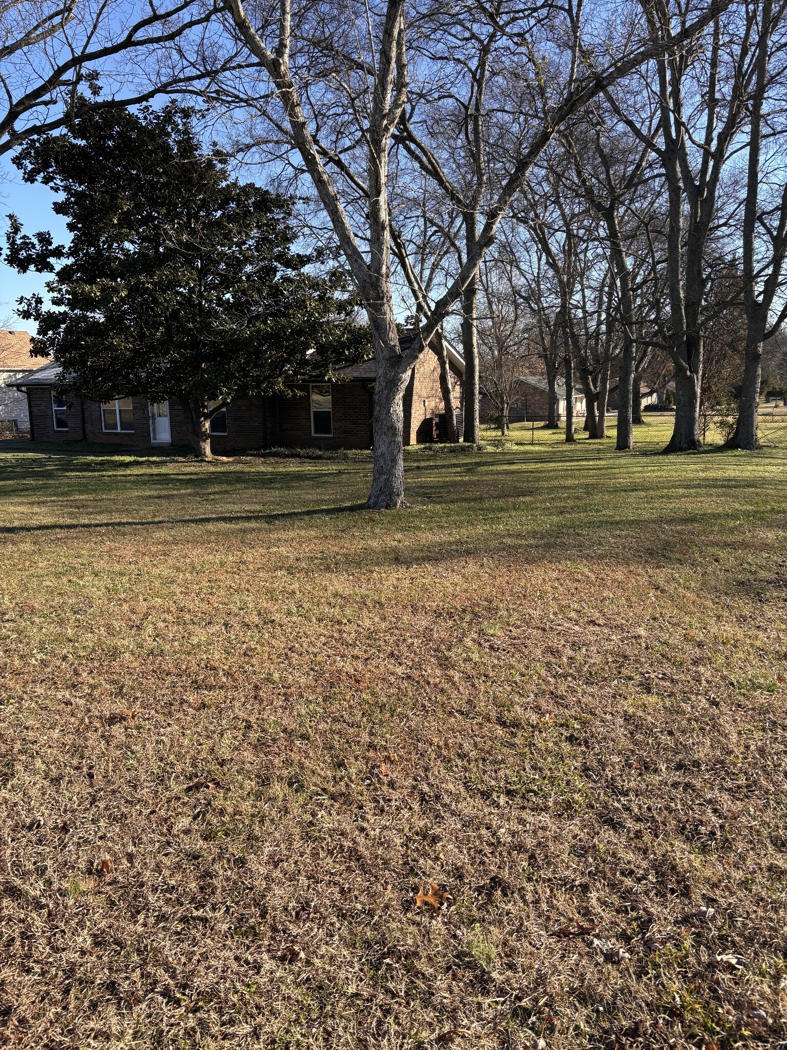 Property Photo:  100 Benefield Dr  TN 37167 