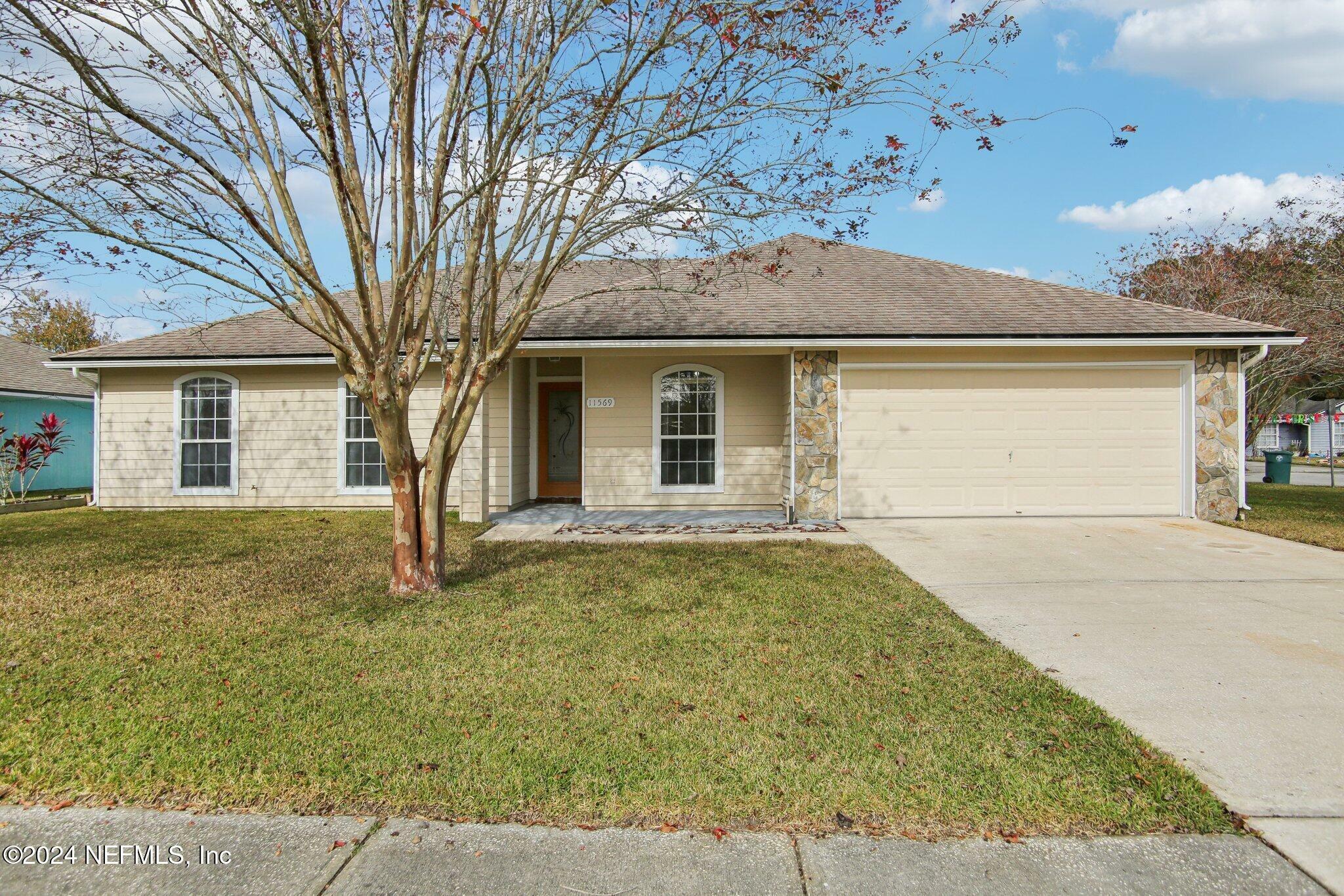 Property Photo:  11569 Courtney Waters Lane  FL 32258 