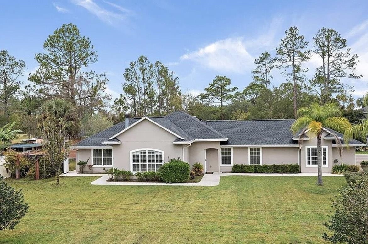 Property Photo:  5104 Gracewood Lane  FL 32092 