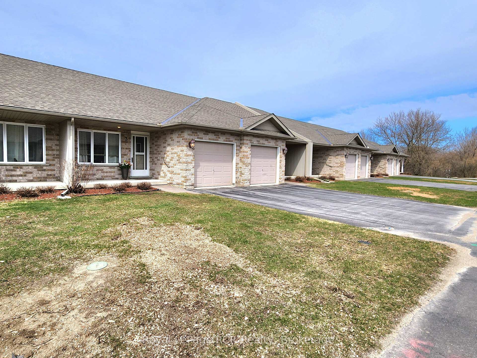 Property Photo:  302 Park Street W 3  ON N0G 1R0 