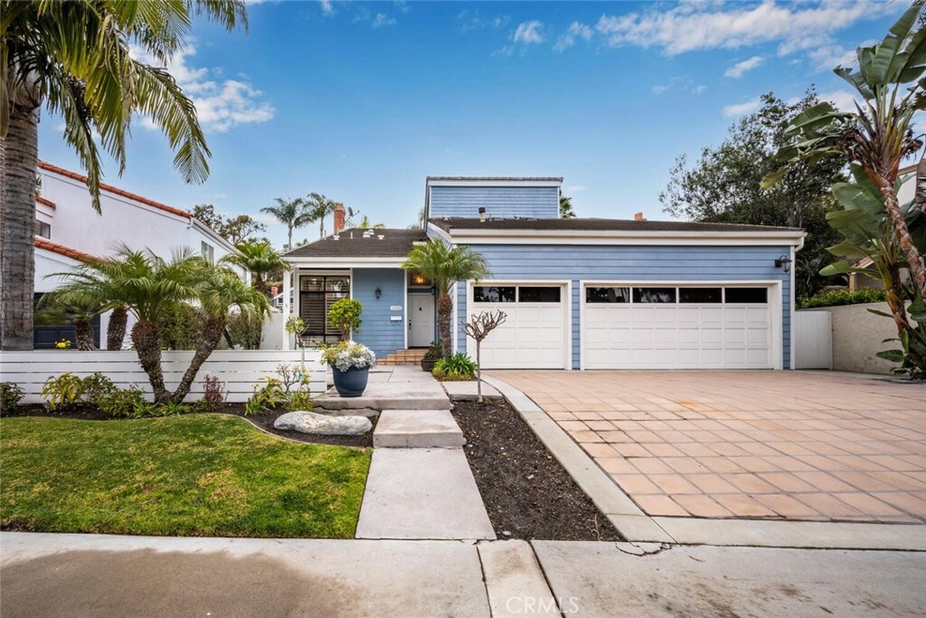 16282 Mandalay Circle  Huntington Beach CA 92649 photo