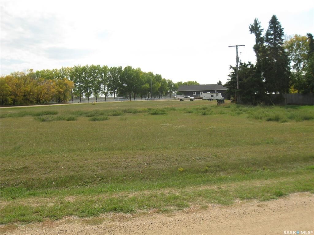 Property Photo:  695 Cory Street  SK S0K 0J0 