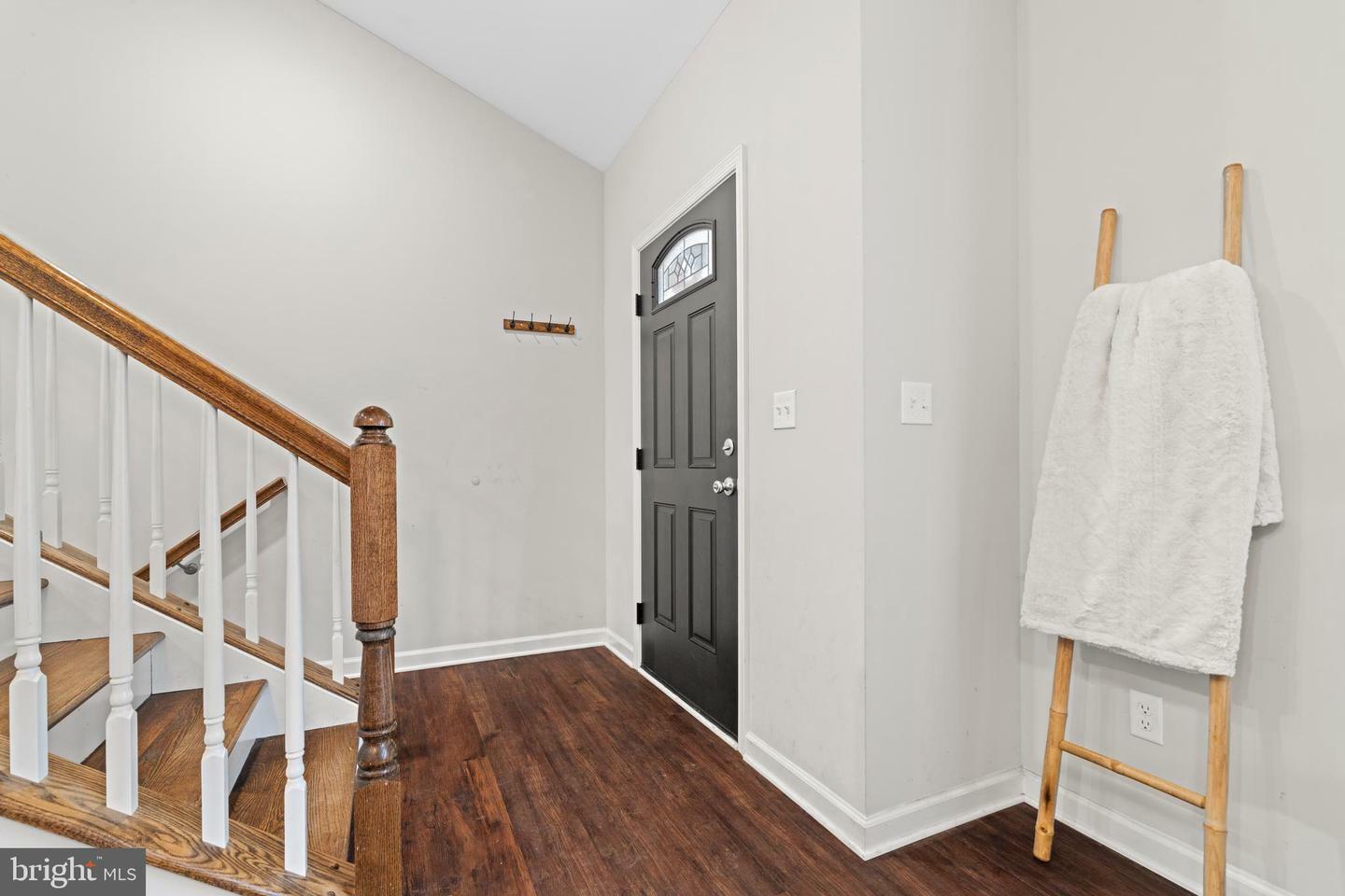 Property Photo:  204 Pine Cove Lane  MD 21620 