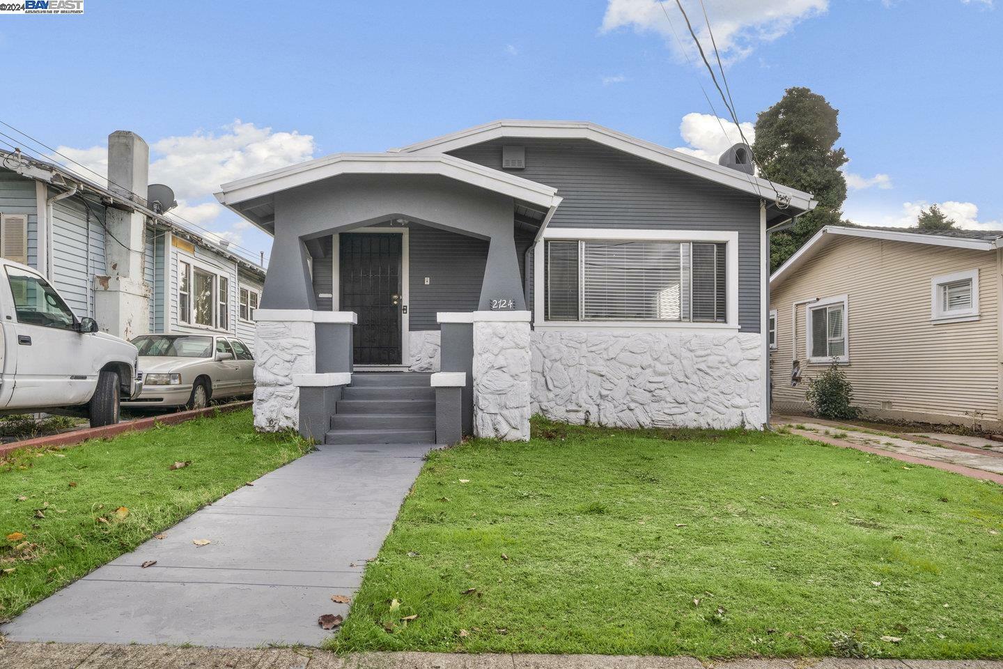 2724 Ritchie St  Oakland CA 94605 photo