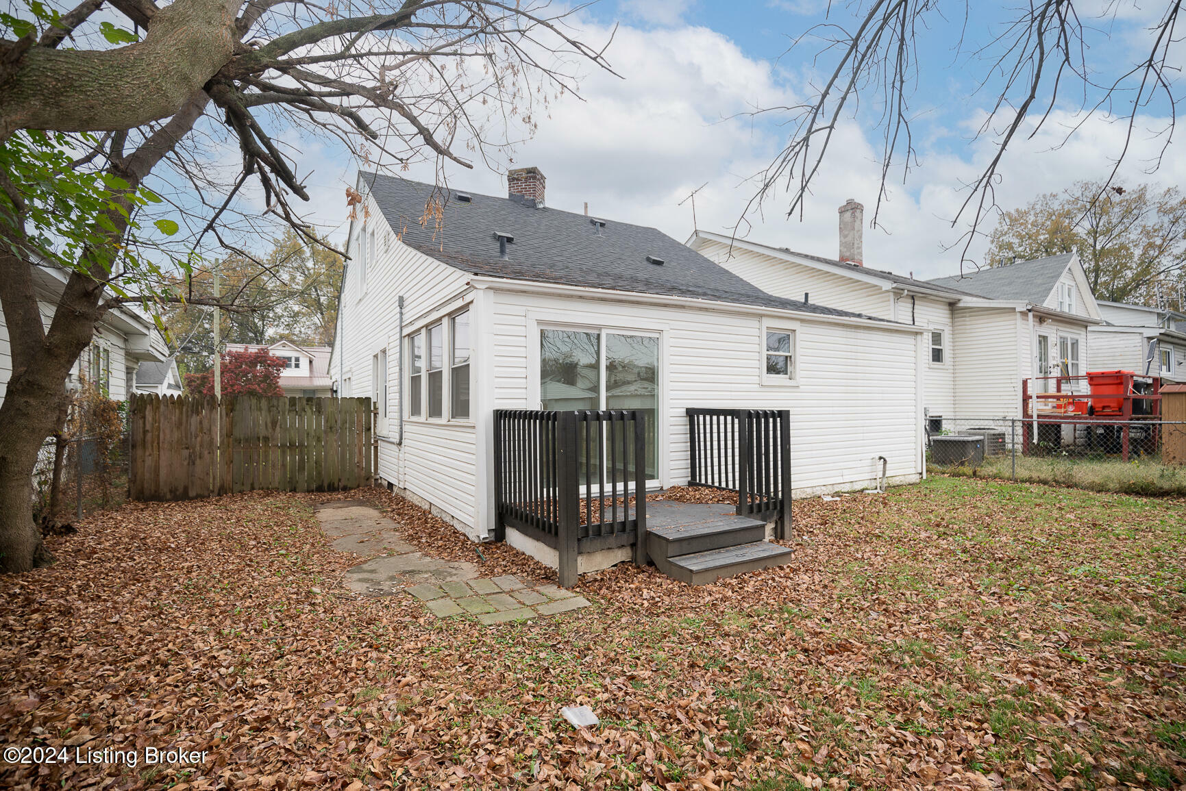 Property Photo:  533 W Whitney Ave  KY 40215 