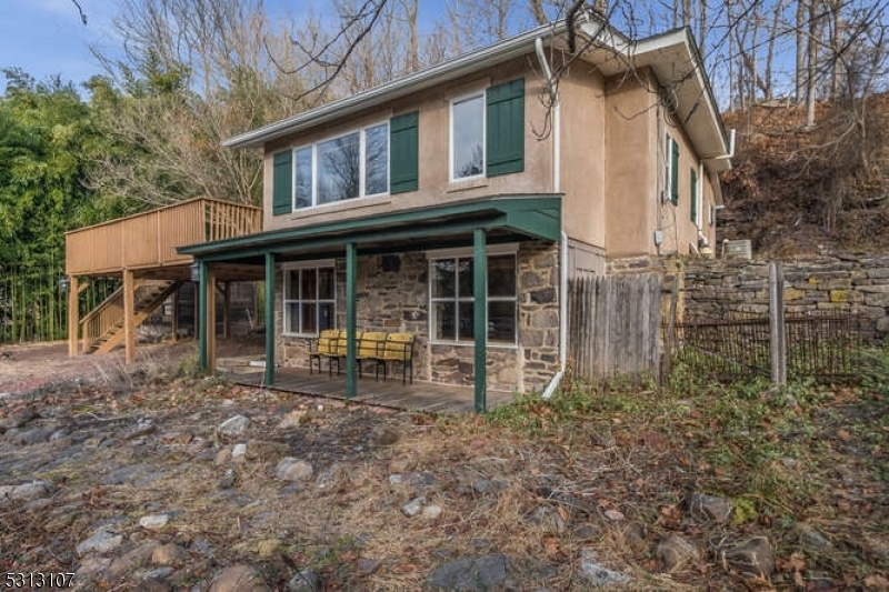 Property Photo:  6 Quarry Road  NJ 08559 