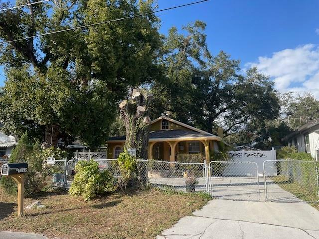 Property Photo:  1310 E Cayuga Street  FL 33603 