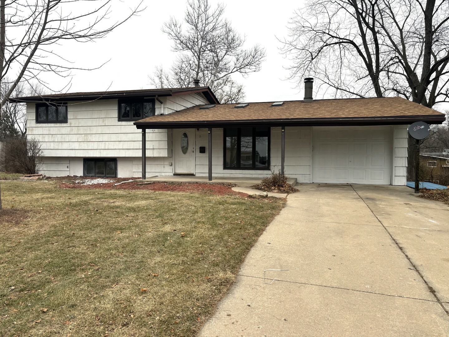 Property Photo:  12 Briarcliff Road  IL 60538 