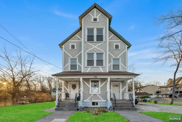 Property Photo:  152 Washington Avenue  NJ 07646 