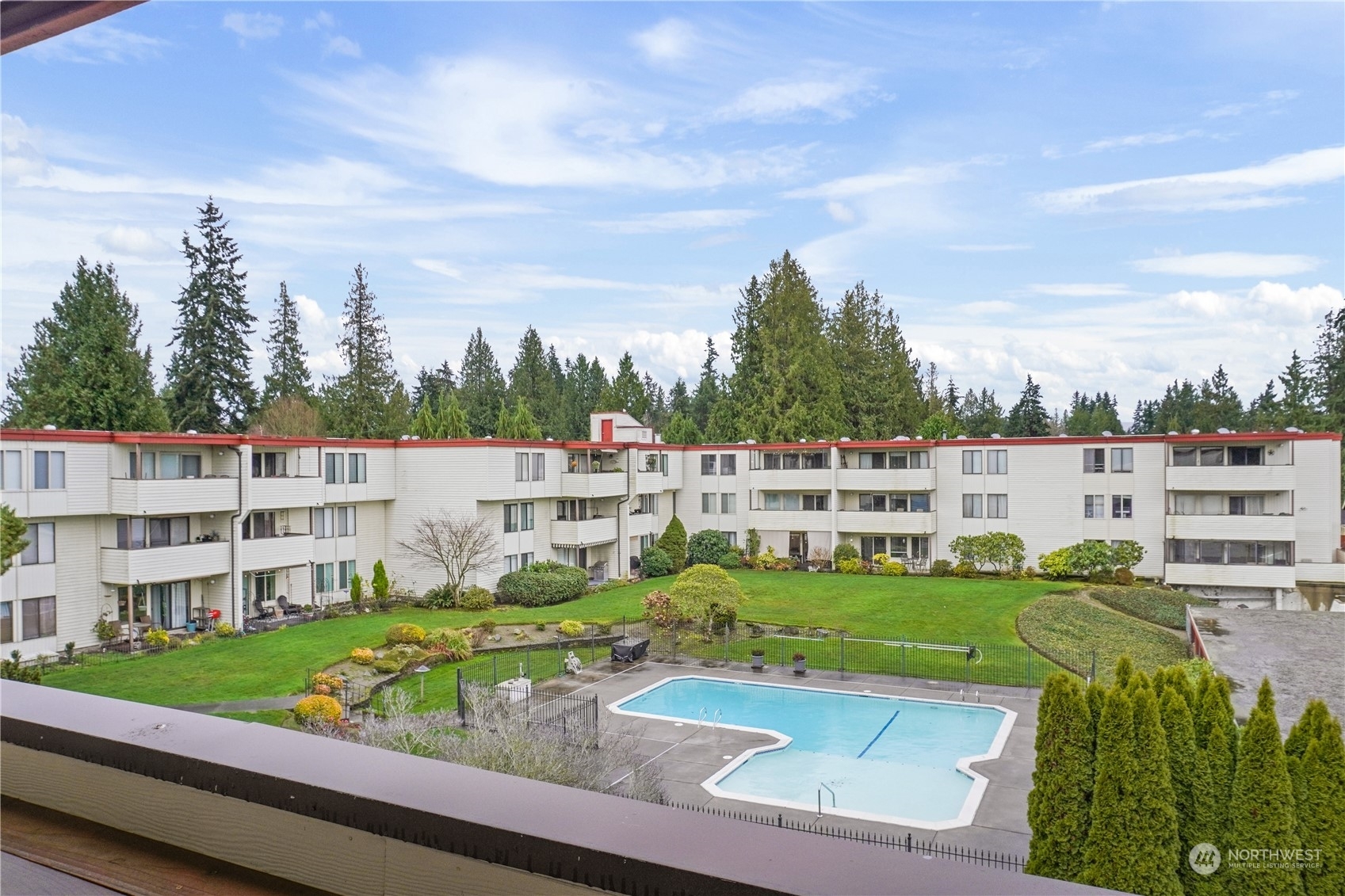Property Photo: 8516 196th Street SW 302 WA 98026