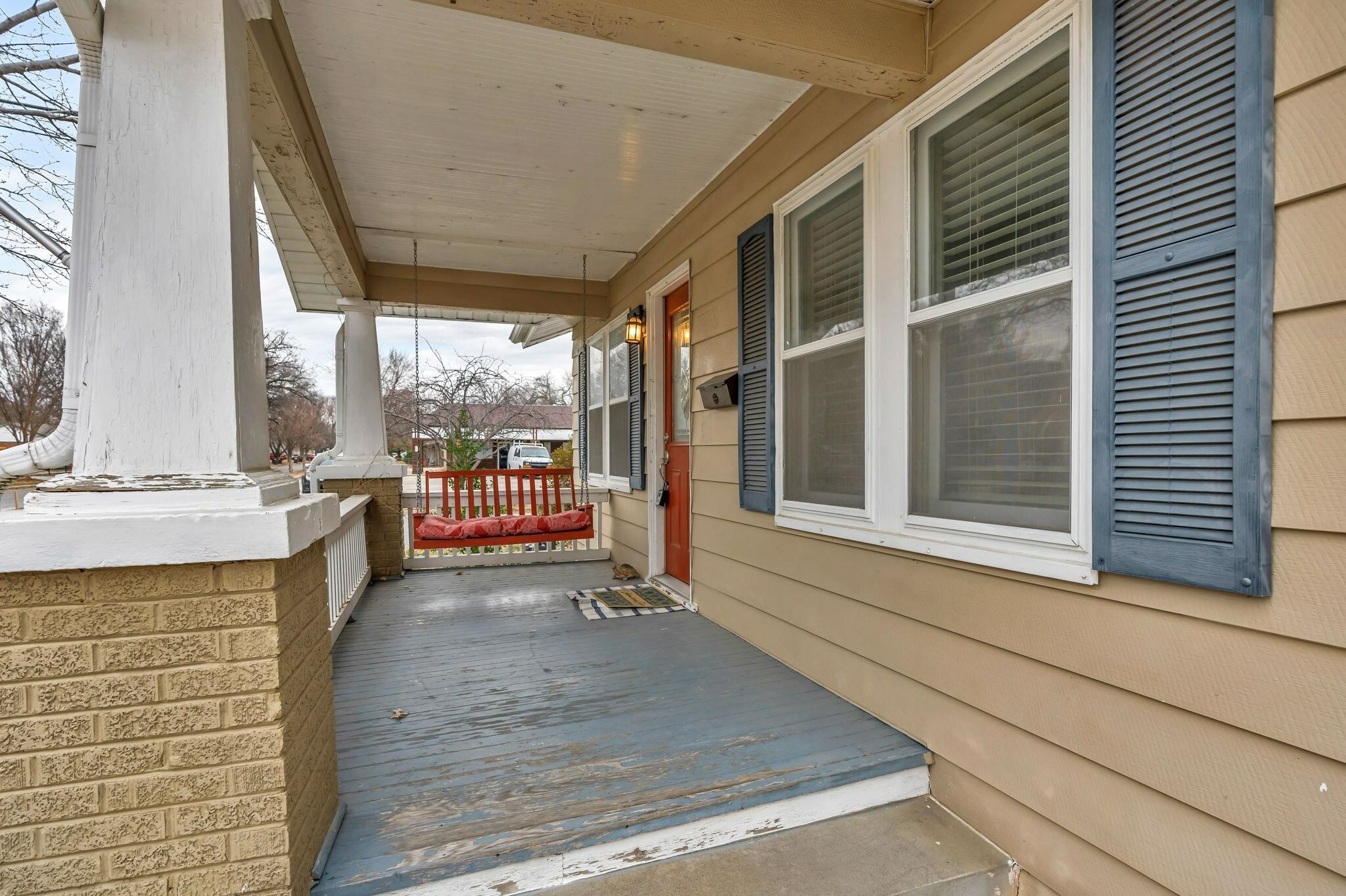 Property Photo:  1858 N Garland St  KS 67203-2843 