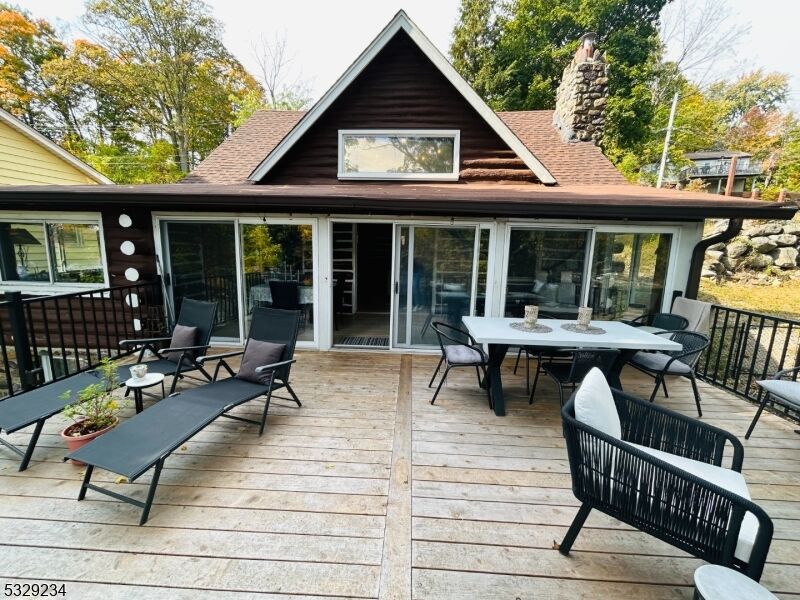 Property Photo:  606 Otterhole Rd  NJ 07480 