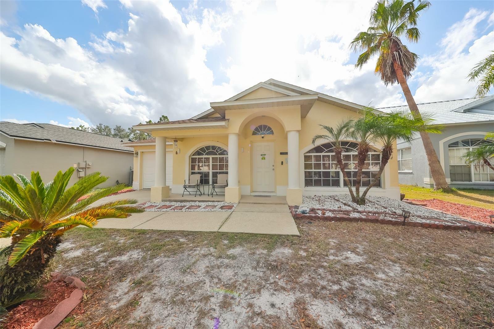 Property Photo: 11954 Lark Song Loop FL 33579