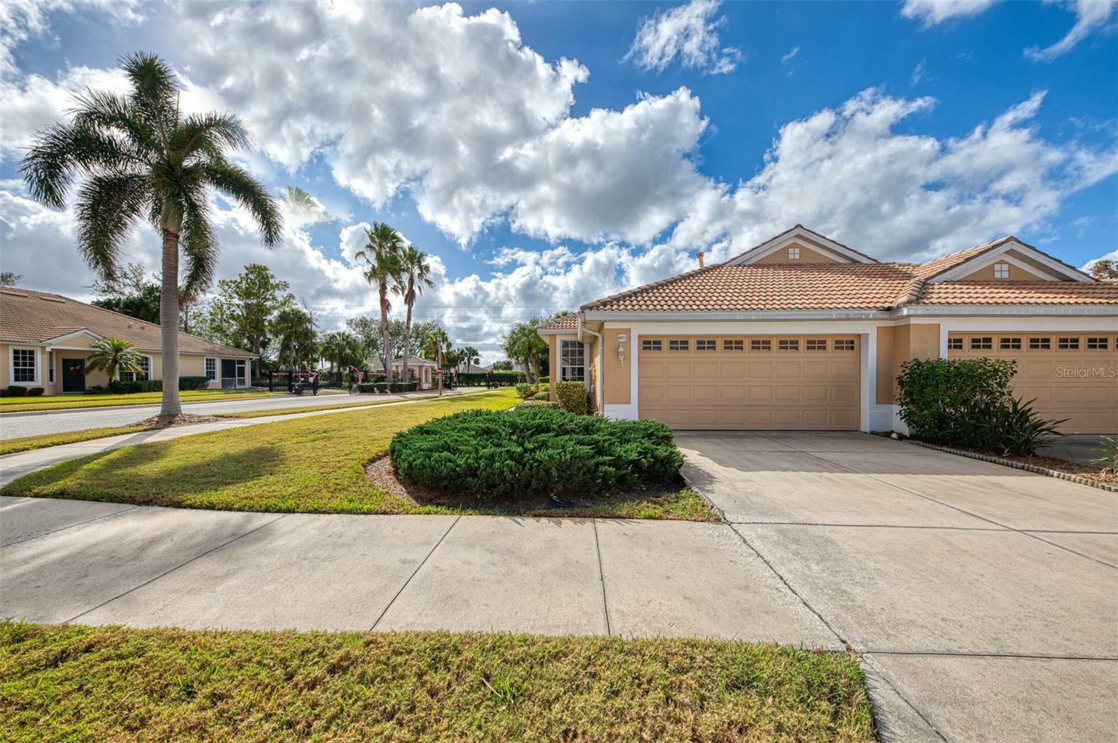 Property Photo:  4855 Whispering Oaks Drive  FL 34287 