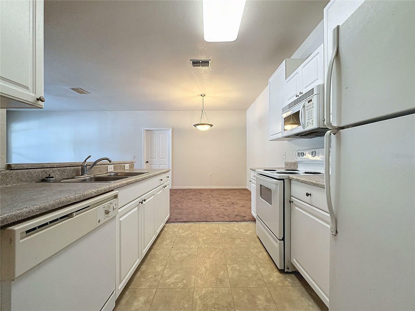 Property Photo:  3002 Hemingway Circle #3002  FL 33844 