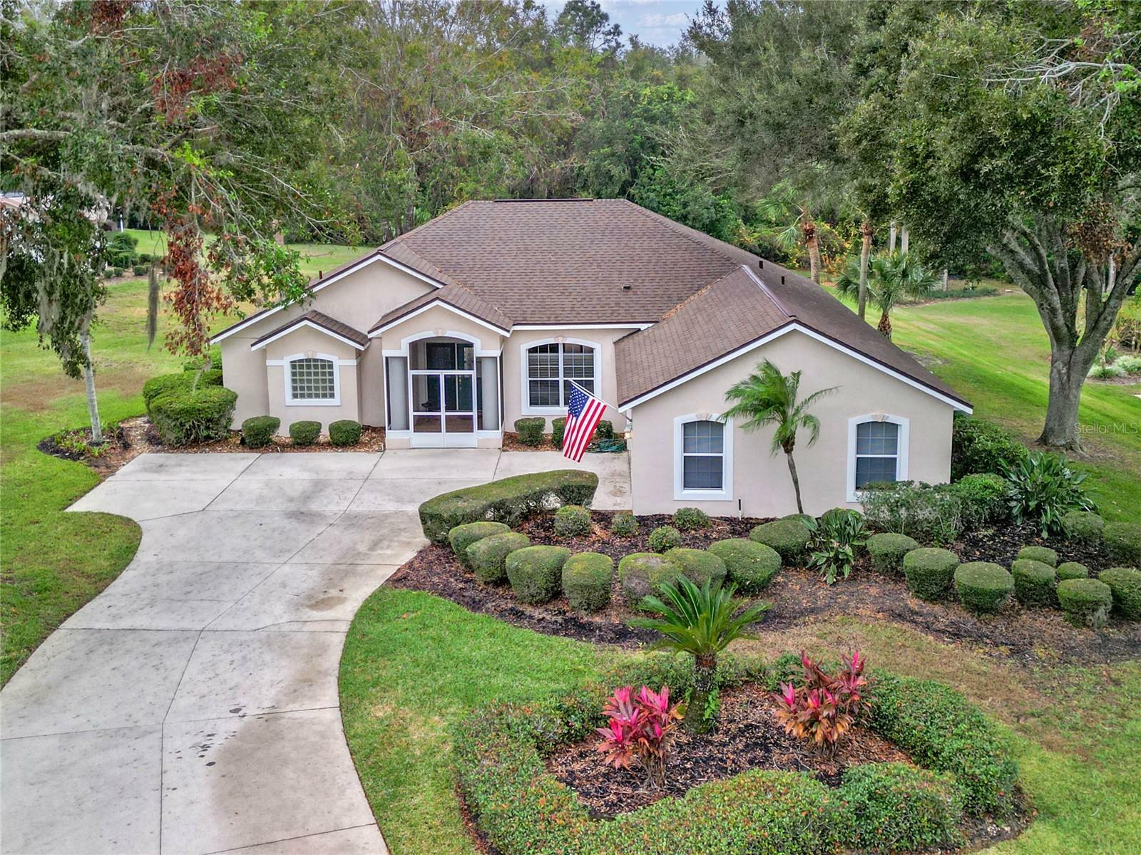 Property Photo:  5318 Greens Drive  FL 32159 