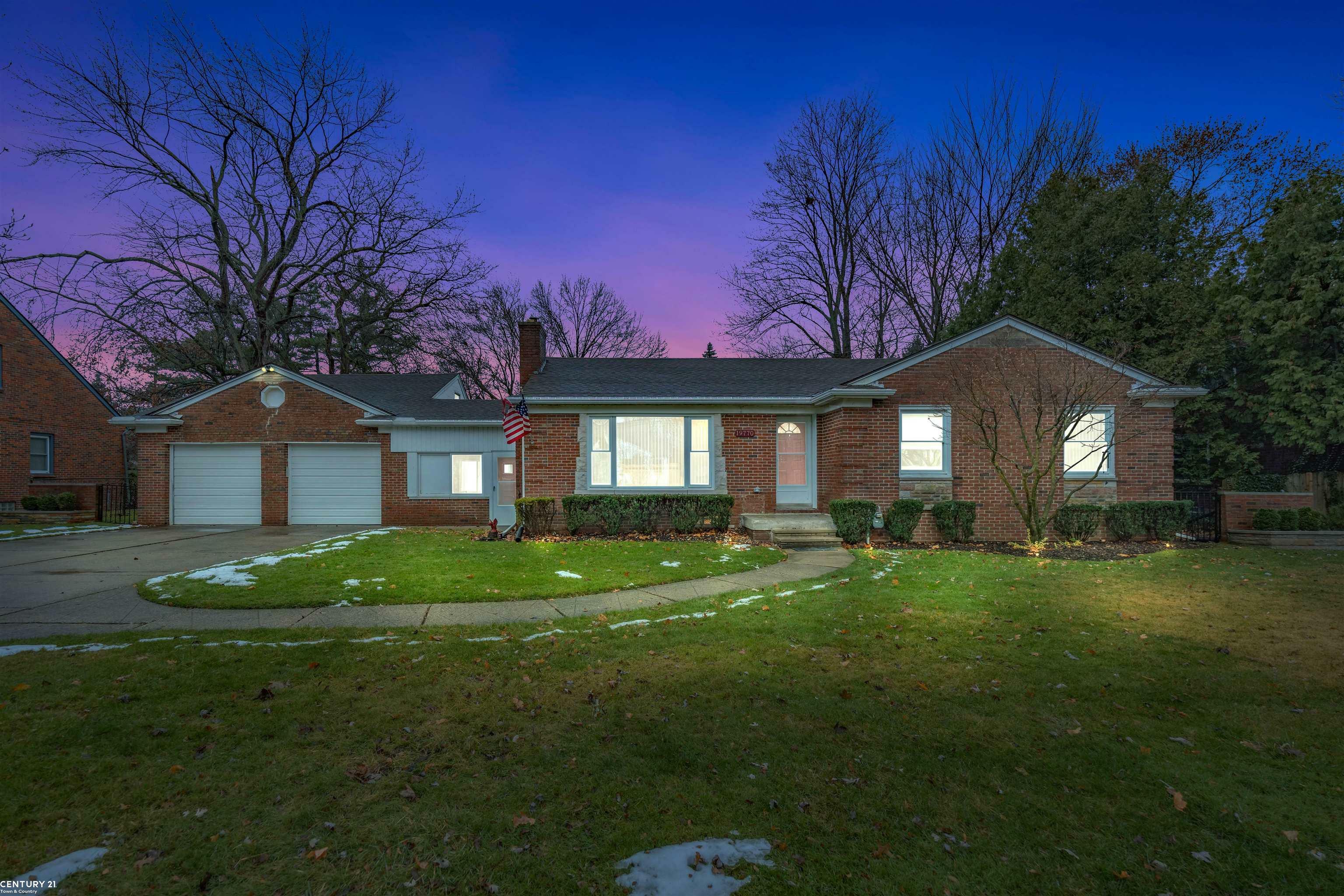 Property Photo:  19770 Eastwood Drive  MI 48225 