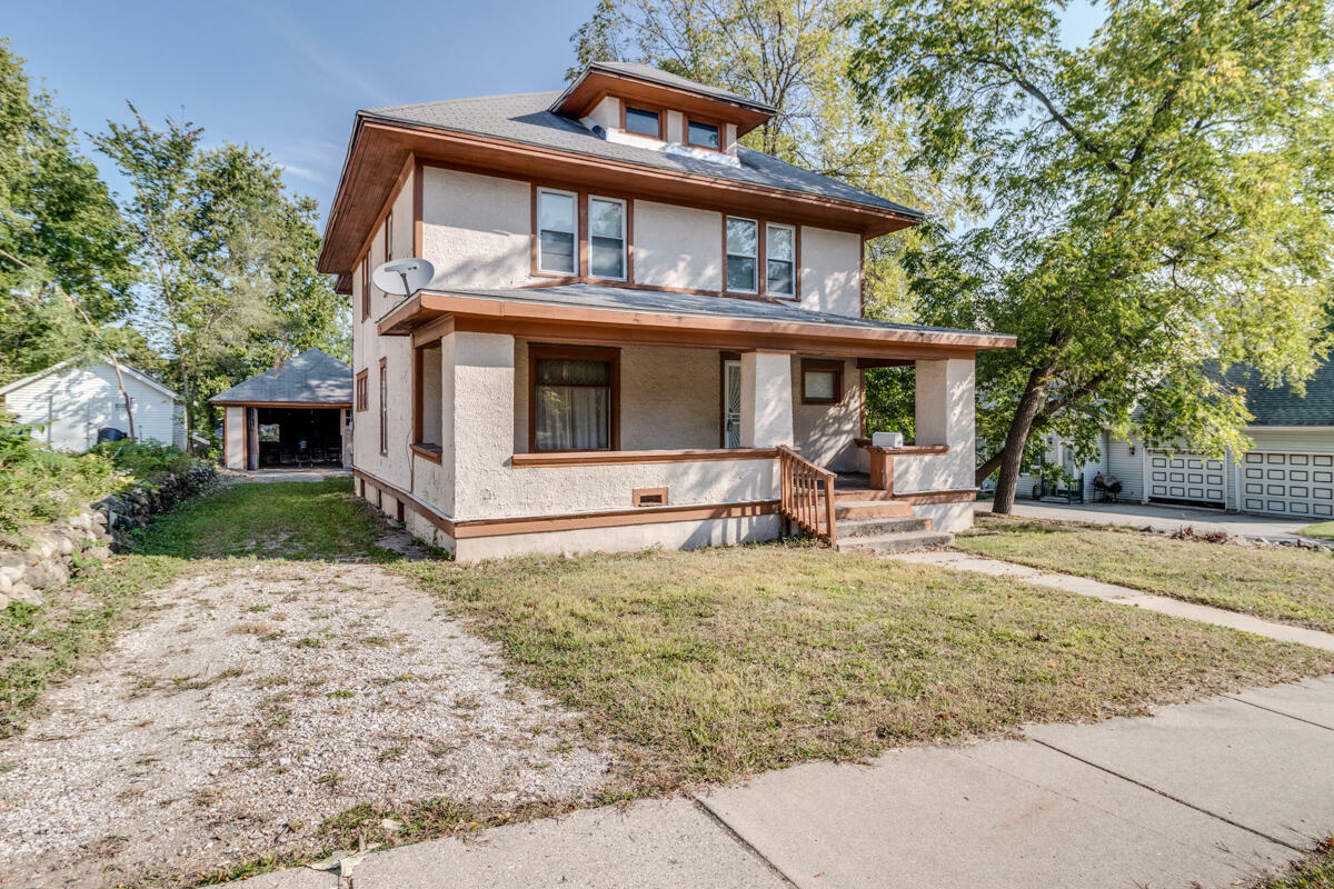 Property Photo:  14 Greenwood Avenue  MI 49017 