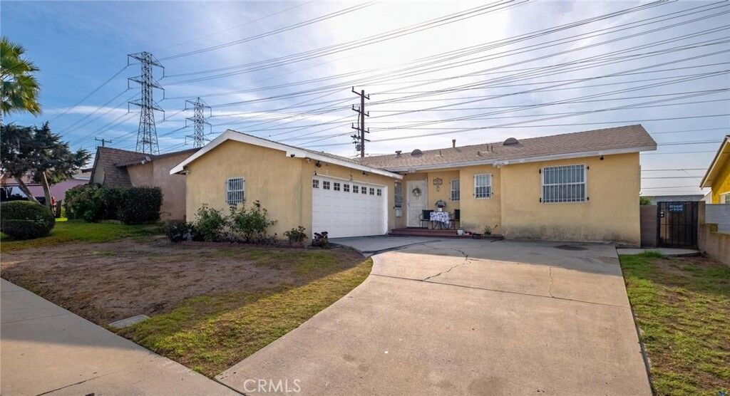 Property Photo: 2616 W Billings Street CA 90220
