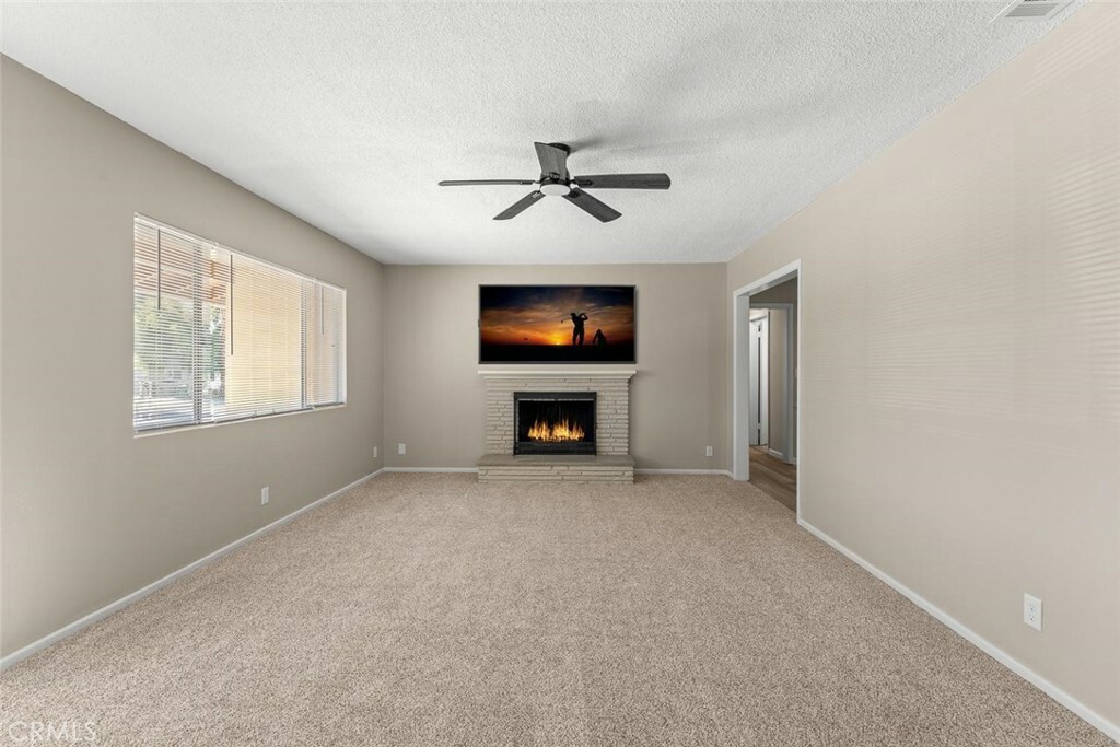 Property Photo:  40596 Mulberry Drive  CA 92544 