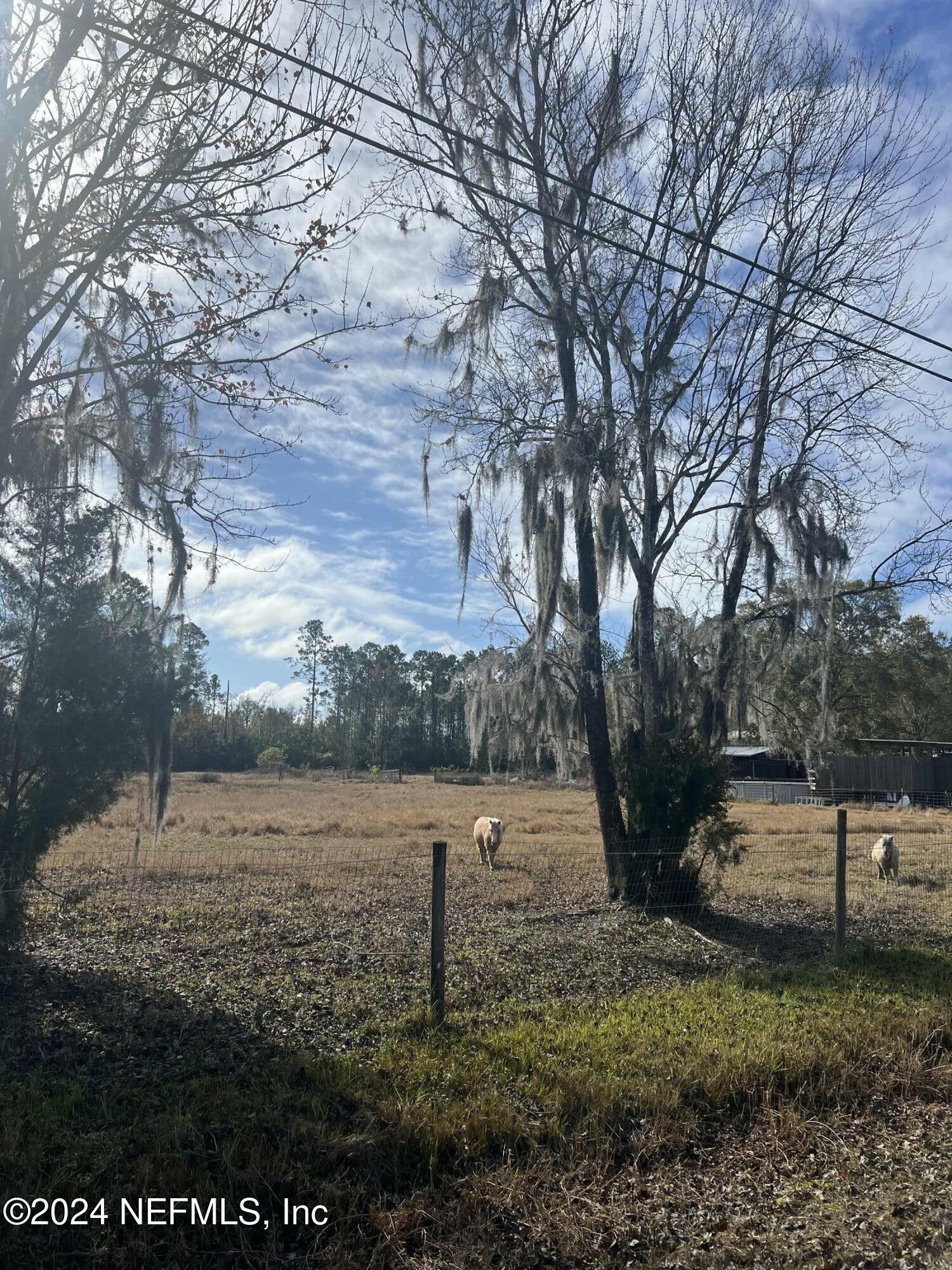 Property Photo:  5150 Parete Road S  FL 32218 