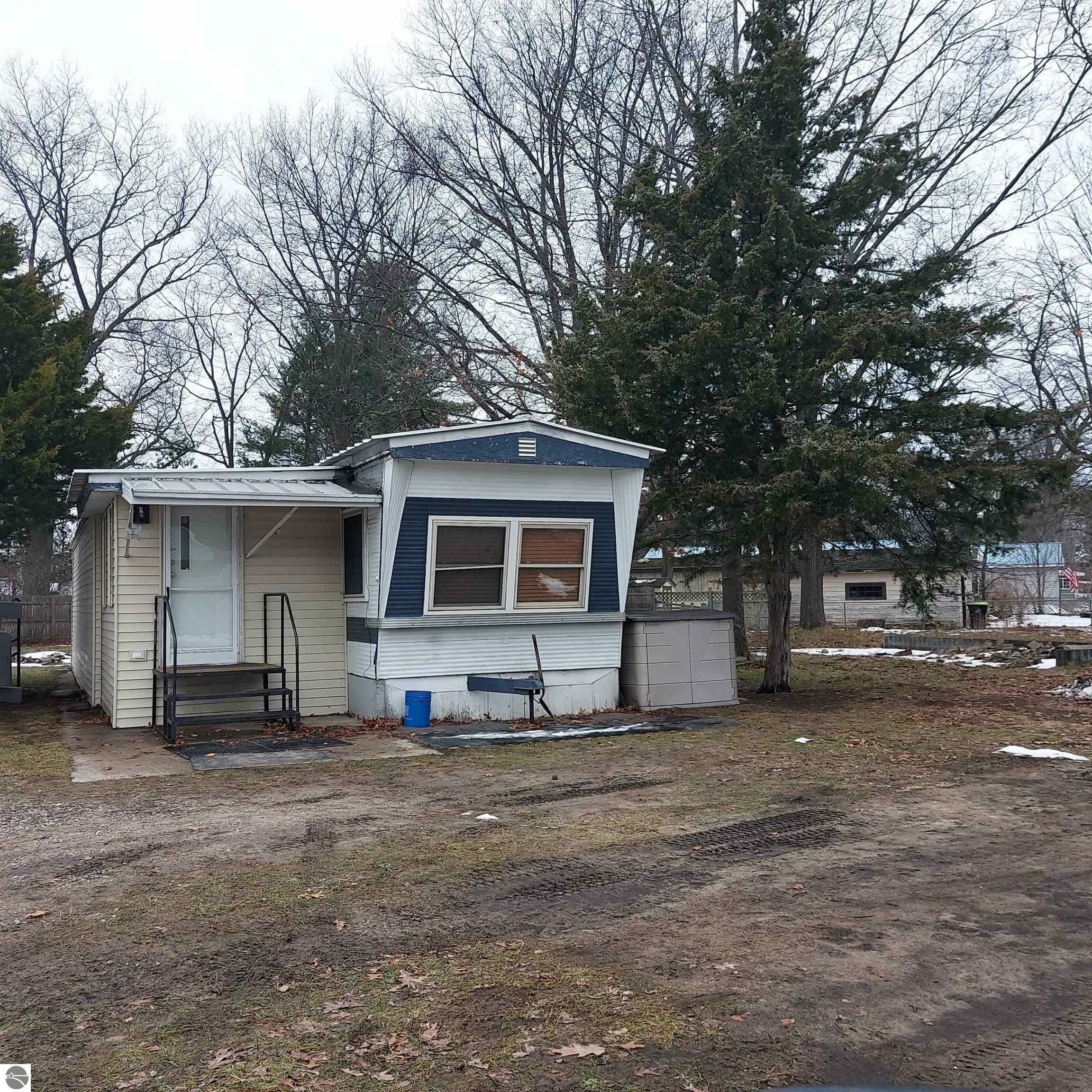 Property Photo:  839 Floresta Street  MI 49686 