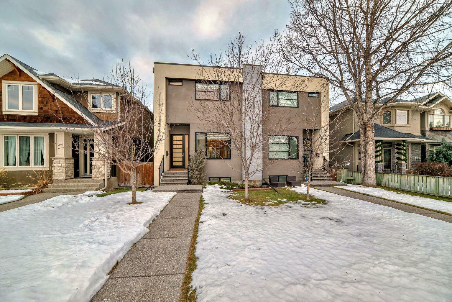 2410 30 Avenue SW  Calgary AB T2T 1R9 photo