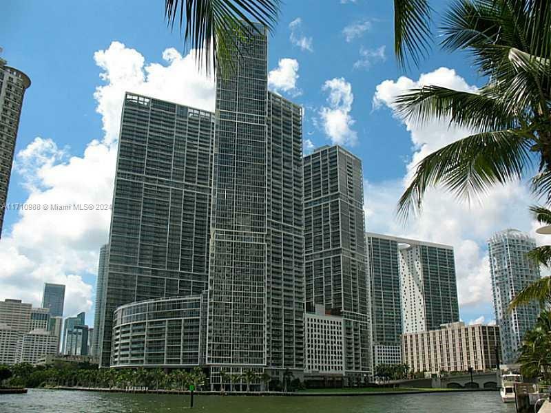 Property Photo:  485 Brickell Ave 2206  FL 33131 