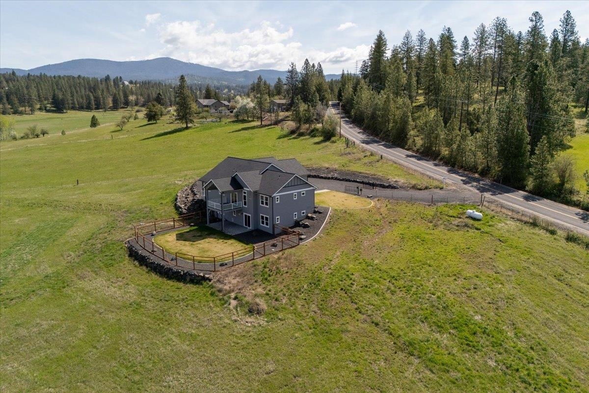Property Photo:  9909 E Tallman Rd  WA 99003 