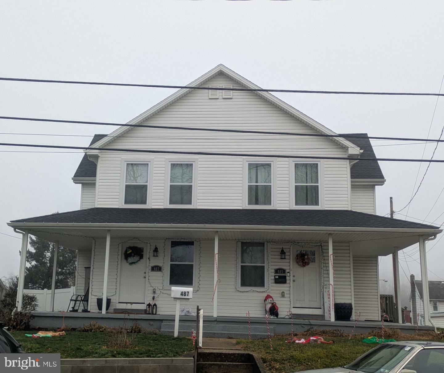 Property Photo:  487 State Street  PA 17025 