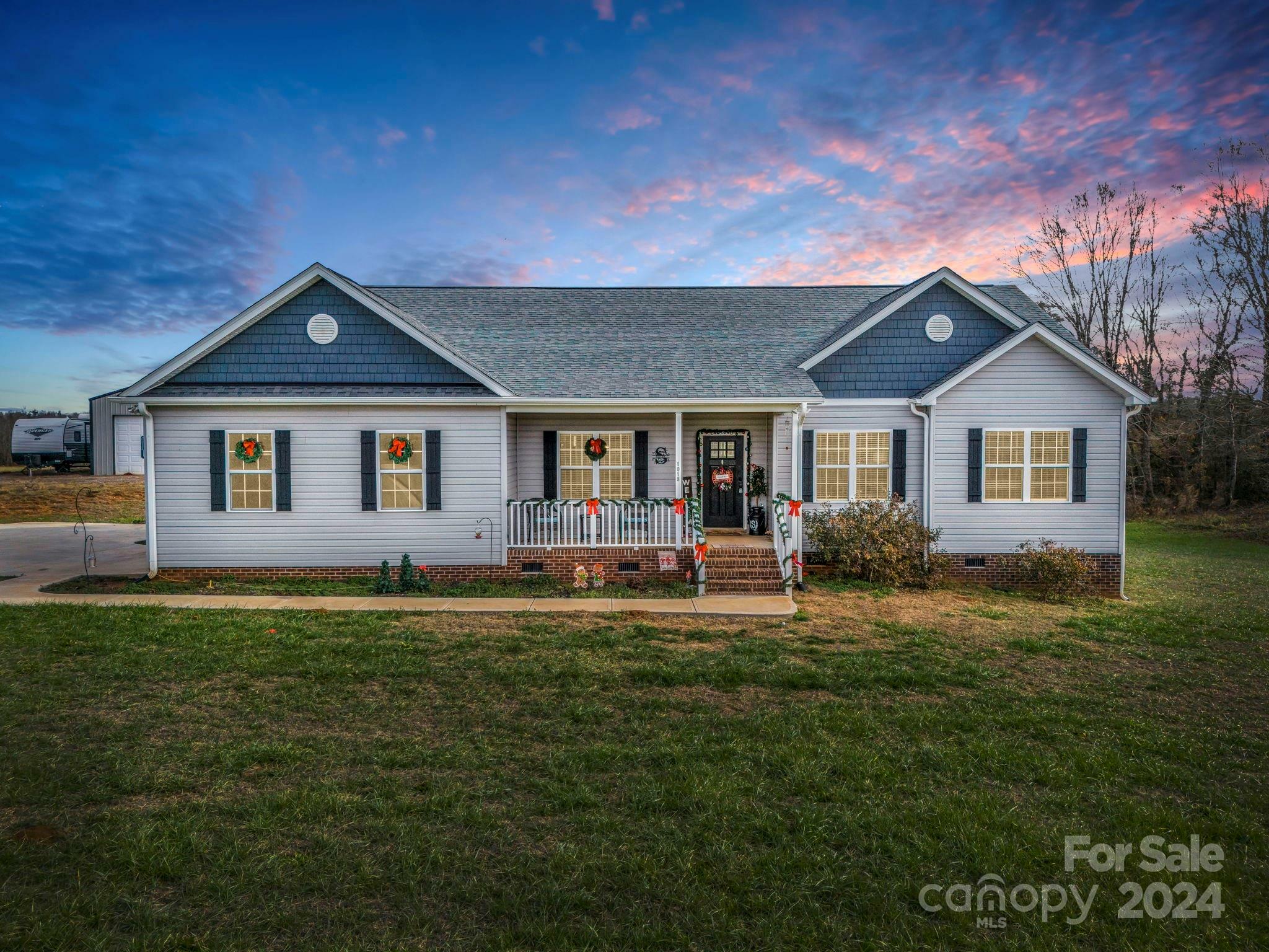 Property Photo: 1018 Padgett Road NC 28150