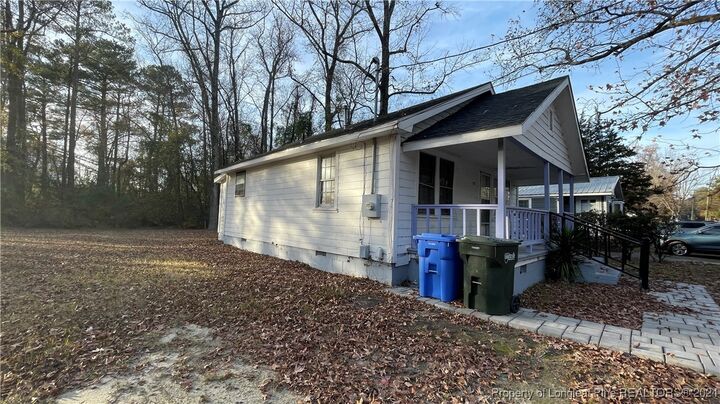 Property Photo:  1217 North Street  NC 28301 